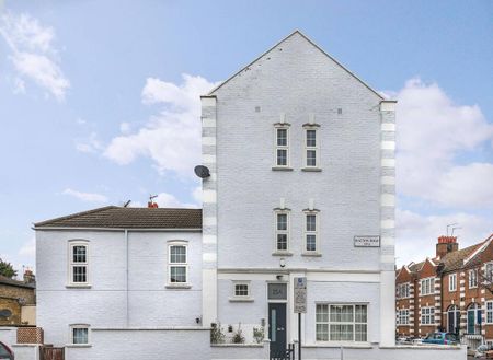 3 bedroom maisonette to rent - Photo 3