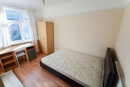 3 bedroom house share to rent - Photo 3