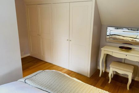 High Street - Photo 5