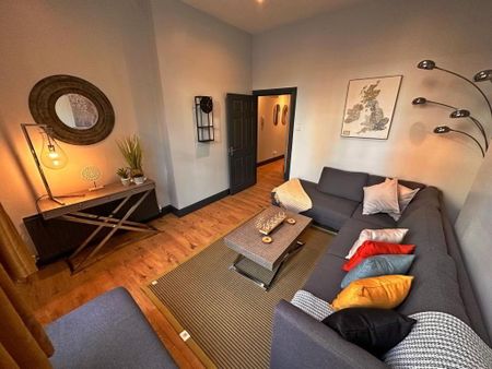 Apartment For Rent, 38 Lawrence St, Belfast, BT7 1LF - Photo 2