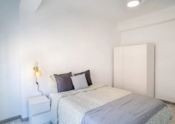 Carrer de Sant Lluís Bertran, Torrent, Valencian Community 46900