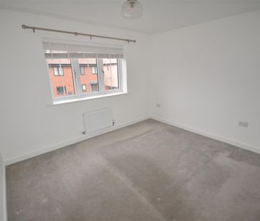 37 Robert Adam Road, Derby, DE22 2JS - Photo 2