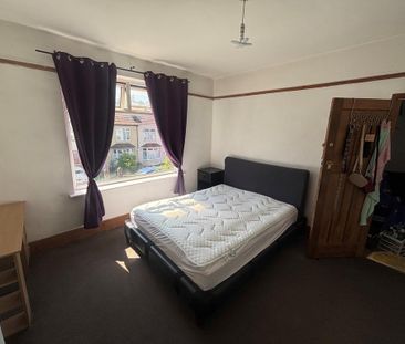 1 bedroom in a house share to rent - Photo 6