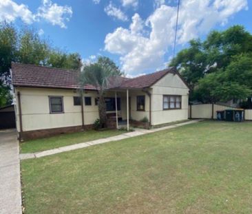 Great Location! - Photo 2