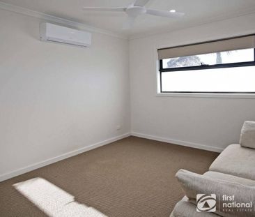 Beautifully Maintained & Ideally Located - Photo 6