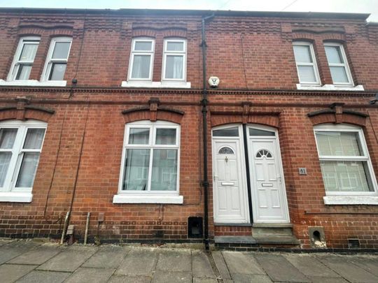 St Leonards Road, Clarendon Park, Leicester, LE2 - Photo 1