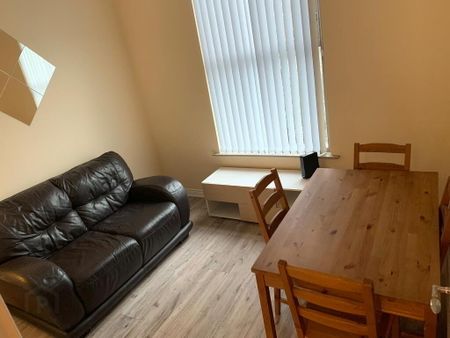 Ensuite Room 4, 26c Brookvale Ave, Belfast, BT14 6BW - Photo 2