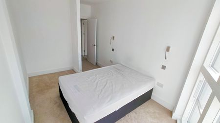 Station Parade, Letchworth Garden City - Photo 5