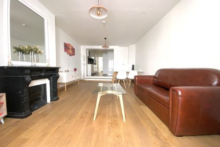 Charmant 2 pièces - Place des Vosges - Photo 5