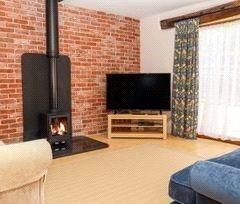 2 bedroom detached house to rent - Photo 4