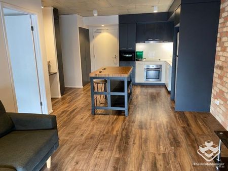 Furnished 1Bed 1Bath & 1Car - Photo 2