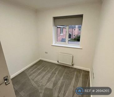 3 bedroom end of terrace house to rent - Photo 4