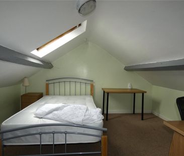 4 bedroom terraced house to rent - Photo 2