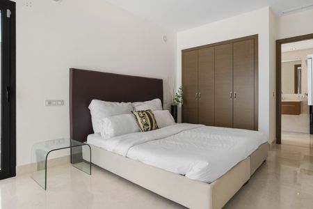 Detached Villa in Benahavís - Photo 4