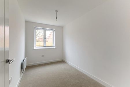 3 bedroom semi-detached house to rent - Photo 2