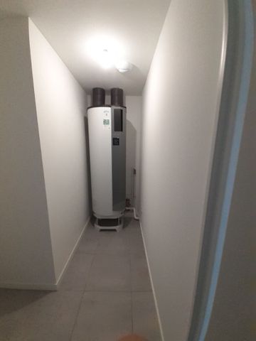 Location Appartement 4 pièces 83m² - Photo 4