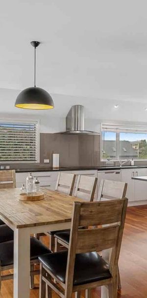 Fully Furnished 4 Bedroom Home + Office in Mou... - Photo 1