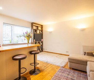 1 bedroom semi-detached house to rent - Photo 3