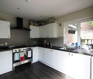 London Road, Earley, Reading, RG6 - Photo 3