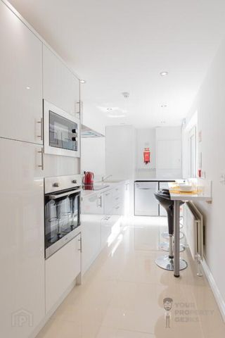 Room 3, 342 Woodstock Road, Belfast, BT6 9DP - Photo 3