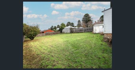 THREE BEDROOM HOME IN THE CBD - Photo 5