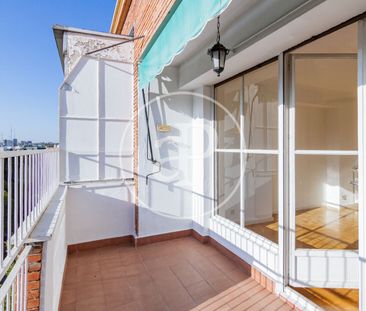 Penthouse for rent in calle Clara del Rey. - Photo 3