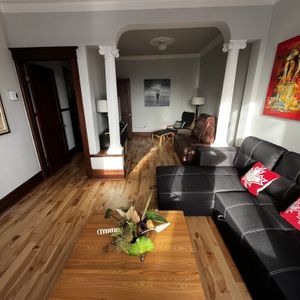 Métro Joliette - Meublé Et équipé - Photo 3