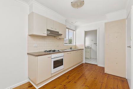 1/32 Simpsons Road, Box Hill - Photo 3