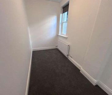 Flat, Redland Road, Bristol, BS6 - Photo 4