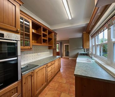 3 bedroom semi-detached house to rent - Photo 6
