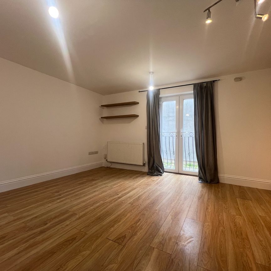 1 Bed Maisonette, Knowle Road, BS4 - Photo 1