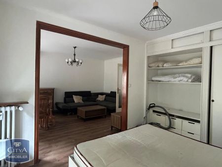 Appartement à louer 4 pièces 68.15m² - Photo 2
