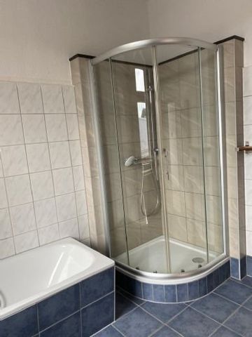 GroÃe gerÃ¤umige 5 Raum Wohnung Wilkau-HaÃlau ab 01.10.2024 zu vermieten - Foto 5