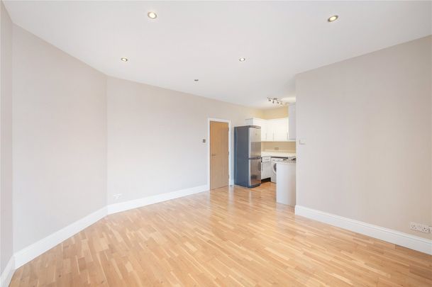 Coopers Mews, Beckenham, BR3 flat to rent - Photo 1