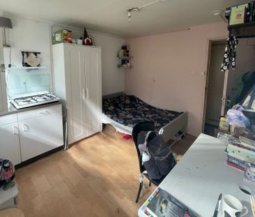 Per direct beschikbaar, leuke studentenkamer met kitchenette in Utrecht-Oost - Foto 1