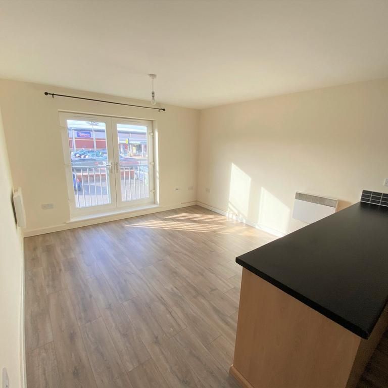 2 bedroom flat to rent - Photo 1