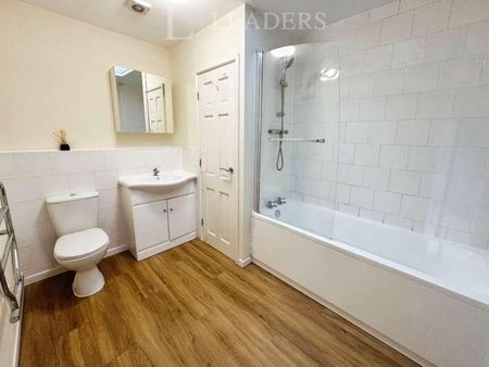 Watford Road, Cotteridge, Birmingham, B30 - Photo 2