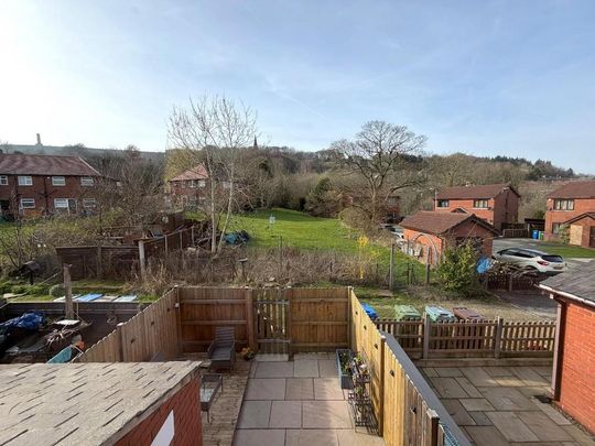 2 bedroom terraced house to rent - Photo 1