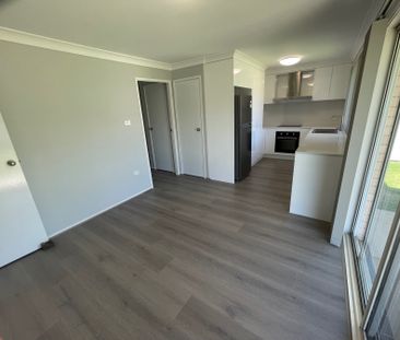 Popular Location - Family Home - Photo 5