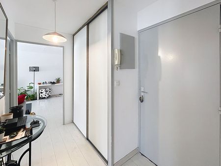 Apartment - Photo 4