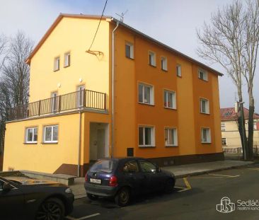 Klidné bydlení 1+1 Sokolov – zahrada, parkování - Photo 6