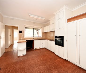 Prime Location - Glen Waverley School Zone - Photo 1