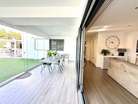 5 Bedroom house / villa with 30m² terrace for rent in Mutxamel, Alicante - Photo 5