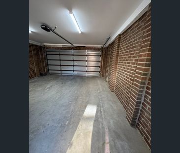 94 Monash Street, Sunshine, Vic 3020 - Photo 2