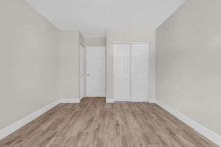 1 Bedroom - Photo 5