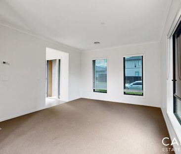 36 Rothschild Avenue, Clyde - Photo 2