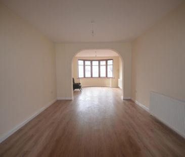 4 bedroom terraced house to rent - Photo 2