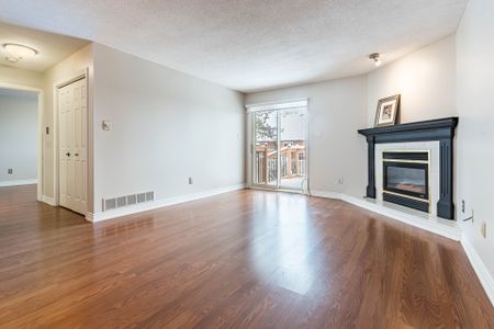 For Lease - 165 Main Street Unit# 7, Grimsby, Ontario - Photo 2