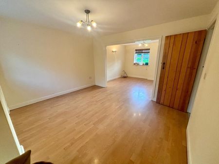 Winsford, Darnhall - Photo 2