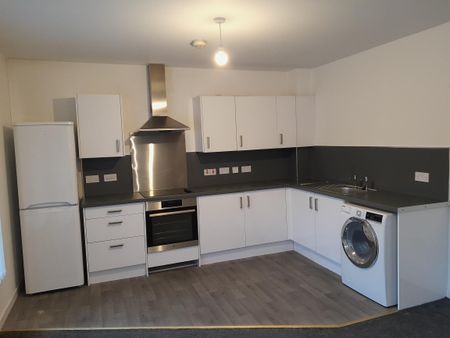 2 bedroom flat to rent - Photo 2